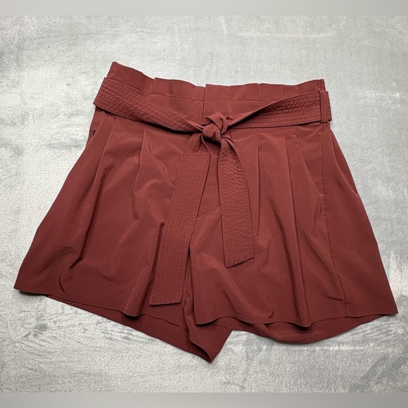 Athleta Pants - Athleta Skyline Shorts | Size 6 | Burgundy